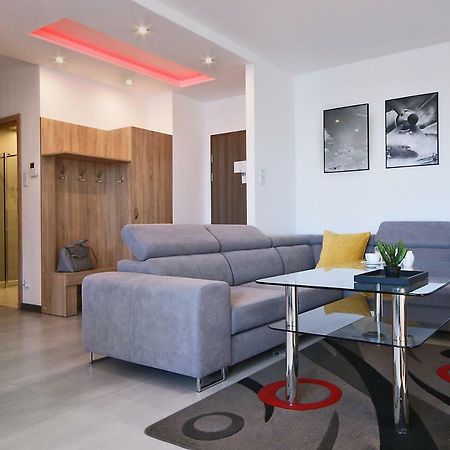 Irs Royal Apartments Apartamenty Irs Aviator Gdańsk Exteriör bild